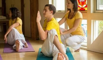 14 Different Types of Yoga Practices: How to Choose the Right Kind for You 115 shivananda yoga